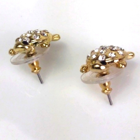 Super Sparkly Rhinestone Studded Gold Tone Turtle Stud Earrings - Picture 5 of 6